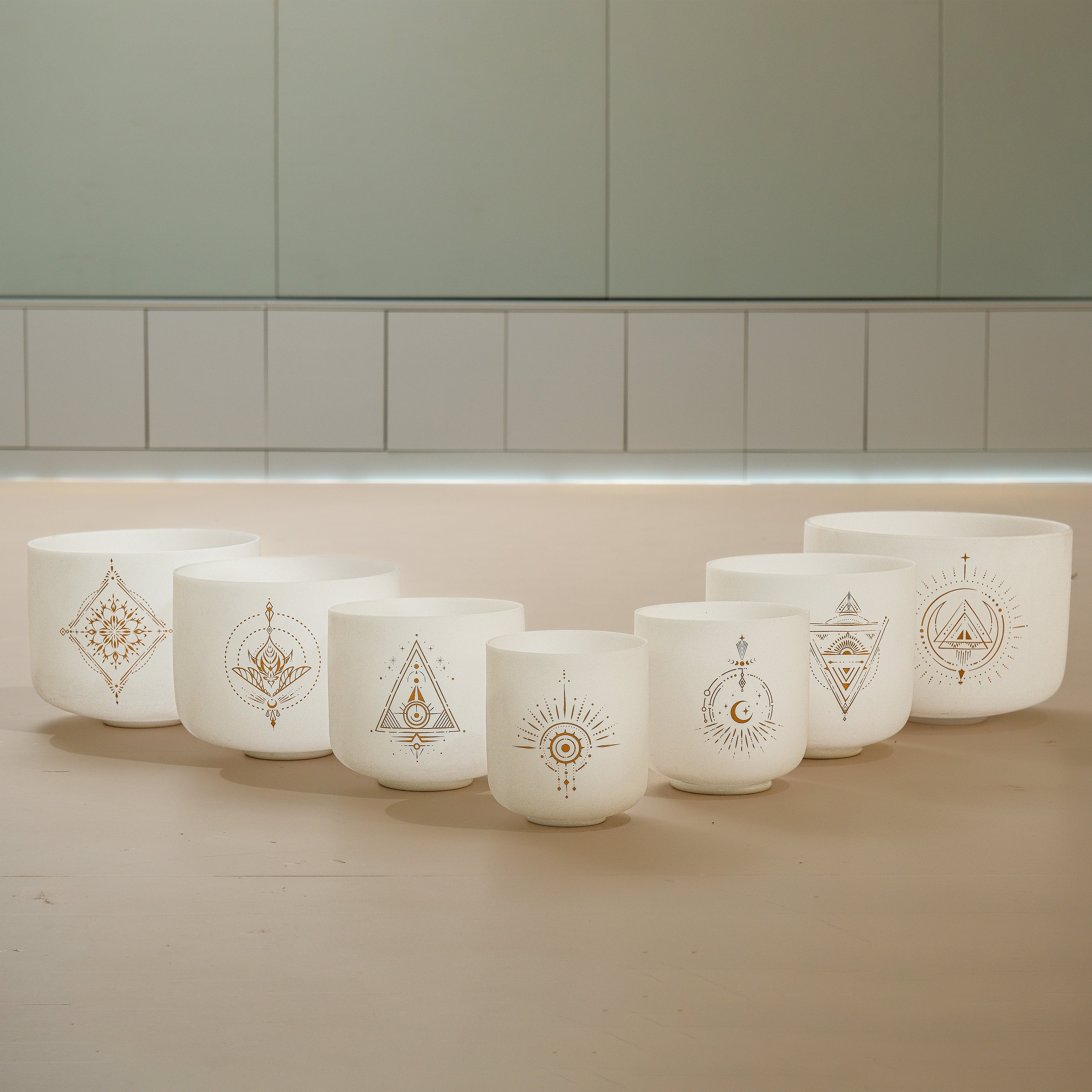 TOPFUND Eternal Hearts Series Set of 7 Crystal Singing Bowls 6-12 inch - TOPFUND Crystal Singing Bowl