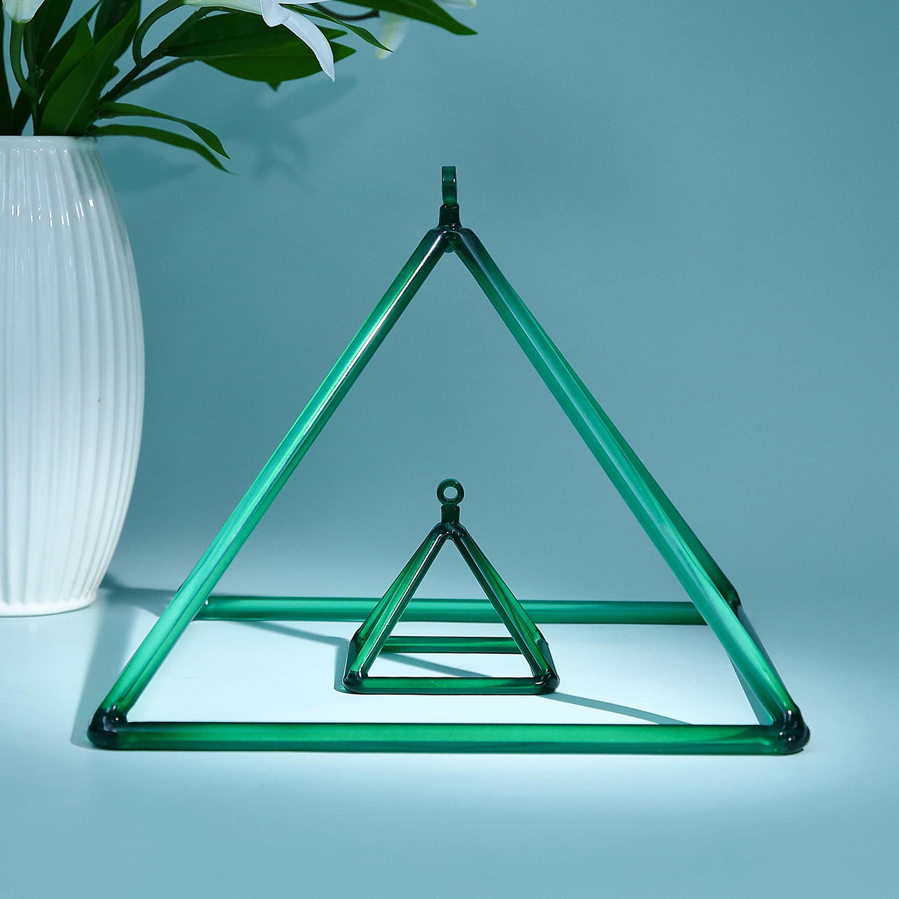 TOPFUND Green Crystal Singing Pyramid - TOPFUND Crystal Singing Bowl