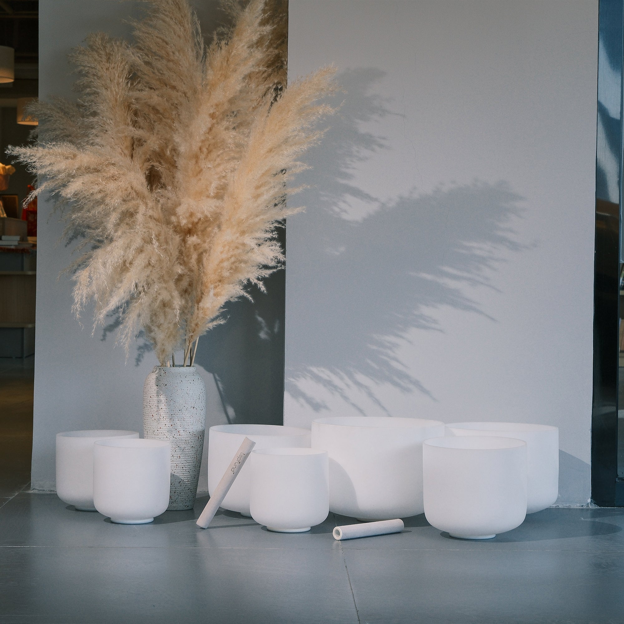 TOPFUND 440Hz Perfect Pitch Chakra Set of 7 Crystal Singing Bowls 8-14 inch - TOPFUND Crystal Singing Bowl